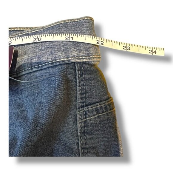 🆕 NWT Gloria Vanderbilt 24w Light Wash Amanda Slimming Effect High Rise Shorts - Picture 4 of 6